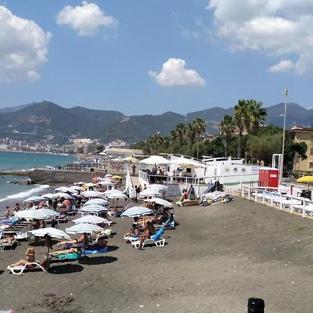 Holiday Home Casa Vacanze Salerno Eksteriør bilde