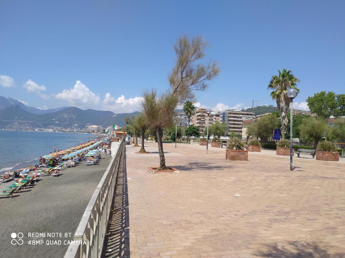 Holiday Home Casa Vacanze Salerno Eksteriør bilde