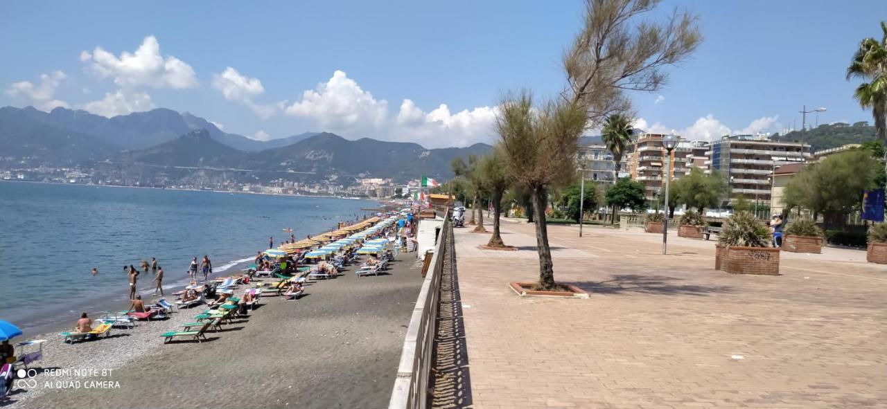 Holiday Home Casa Vacanze Salerno Eksteriør bilde