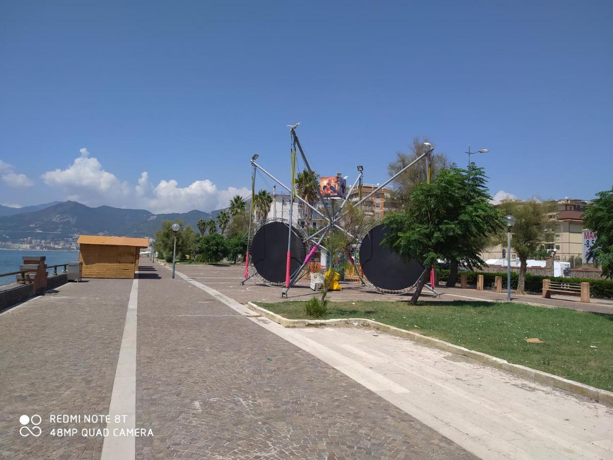Holiday Home Casa Vacanze Salerno Eksteriør bilde
