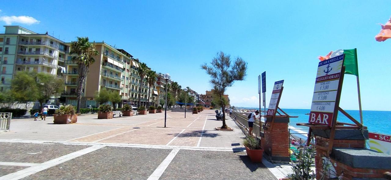 Holiday Home Casa Vacanze Salerno Eksteriør bilde
