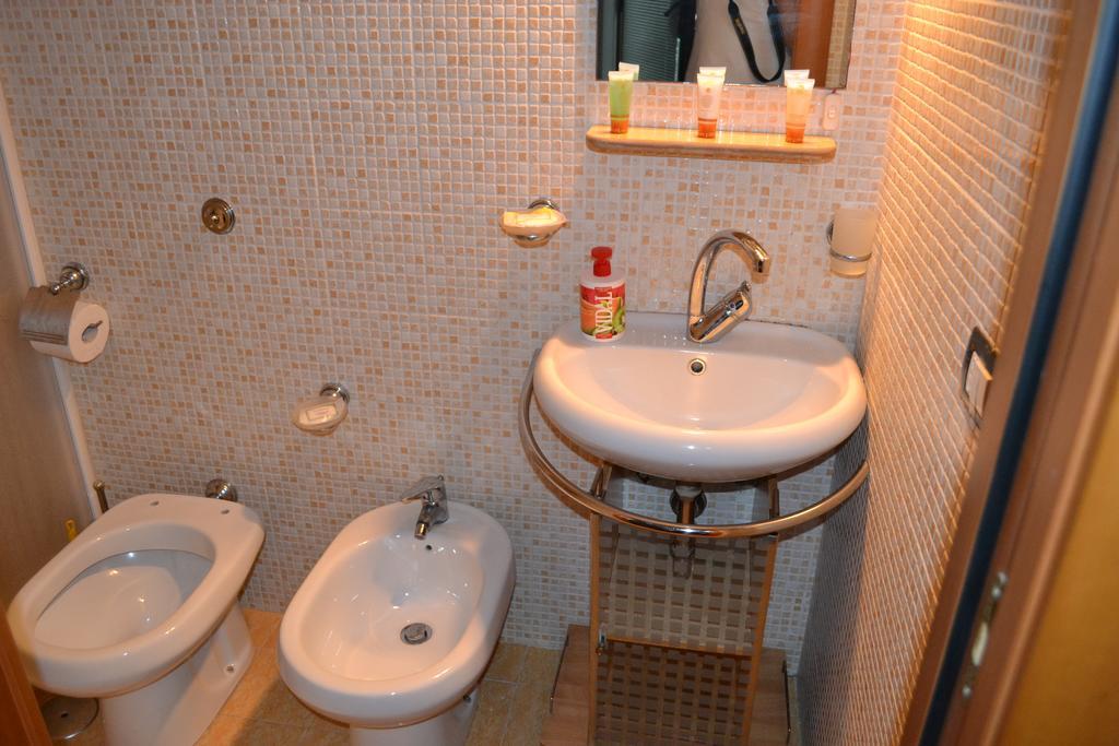 Holiday Home Casa Vacanze Salerno Eksteriør bilde